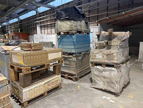 7 pall | Parti med blandat kakel & mosaik