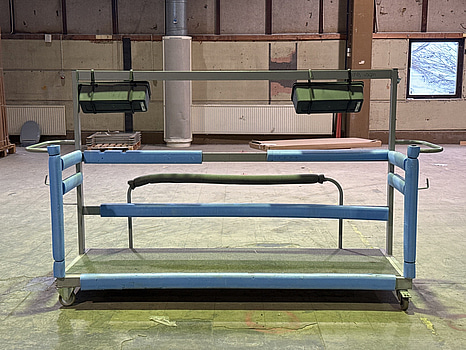 17 st kittvagnar | 250x75x145 cm