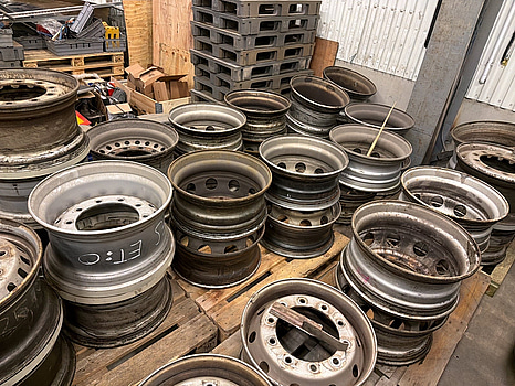 Lastbilsfälgar 36 st