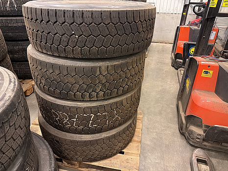 4 st lastbilsdäck 315/70 R22,5