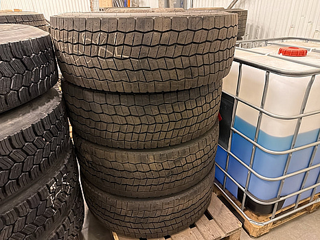 4 st lastbilshjul 315/70 R22,5