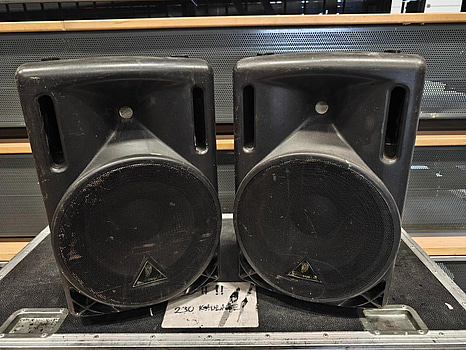 2 st, Aktiv högtalare, Behringer B212A, 1.