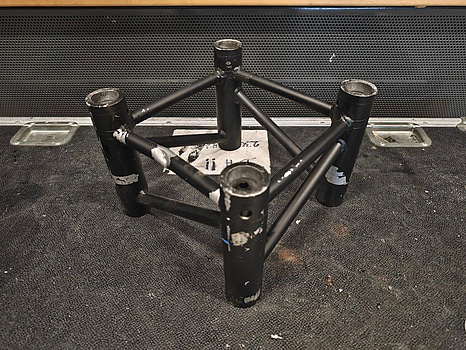 1 st, 0,21 m truss, Prolyte H30 box-distans, svart, defekt