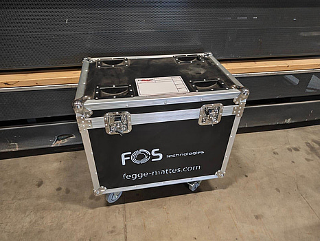 1 st, liten lampcase.