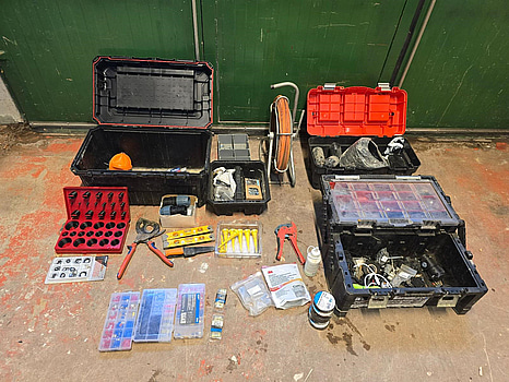 Parti med eltillbehör