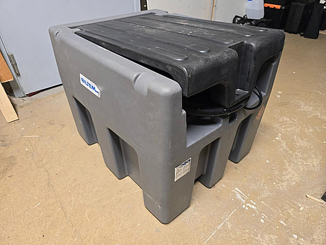 Dieseltank 200 L, med pump.