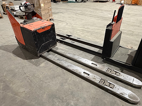 Låglyftande plocktruck, Toyota LPE250 -2017