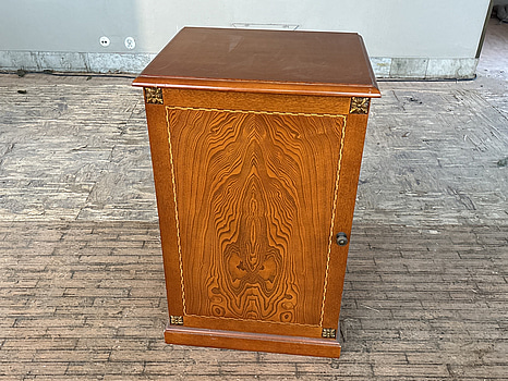 Skåp - anpassat för minikyl