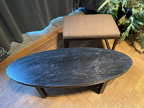 Fotpall och soffbord