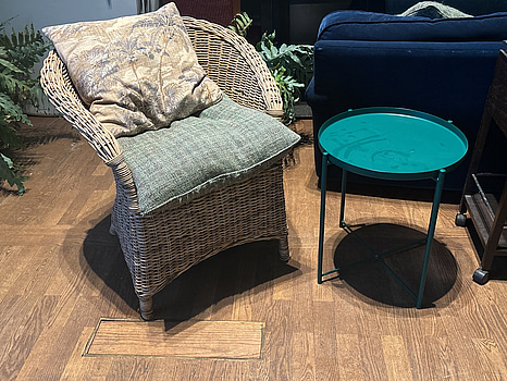 Fåtölj inkl. soffbord Ikea