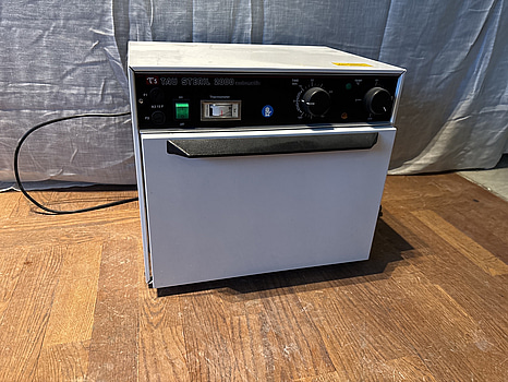 Steriliseringsugn/varmluftssterilisator