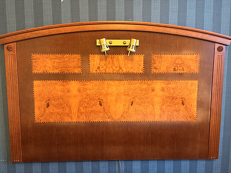 Sänggavel med belysning