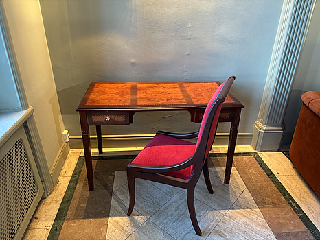 Skrivbord Grange inkl. stol