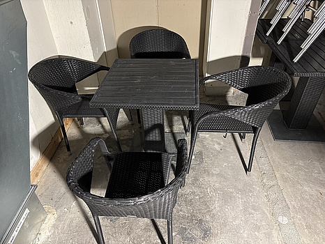 Bord för utomhusbruk, inkl. 4 st. stolar Jutlandia