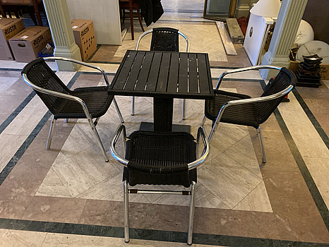 Bord för utomhusbruk, inkl. 4 st stolar