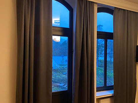 2 st. Gardinlängder