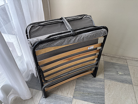 Säng Jysk, fällbar