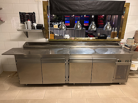 Kylbänk med inbyggd kompressor & ränna | 296x78x88 cm