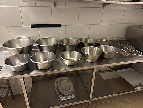 Rostfria bunkar & silar | 14 st