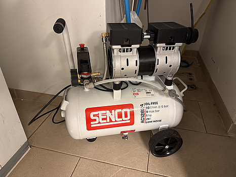 Luftkompressor Senco AC12824 | 9 Bar | 24 L | 2023