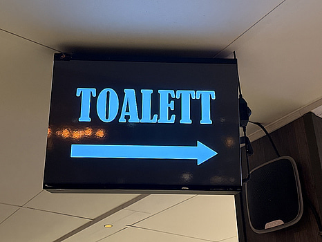 Belyst toalettskylt | 42x9x30 cm