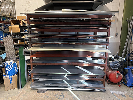 Materialställ inkl. material