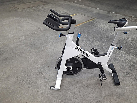 2 st spinningscyklar från Precor