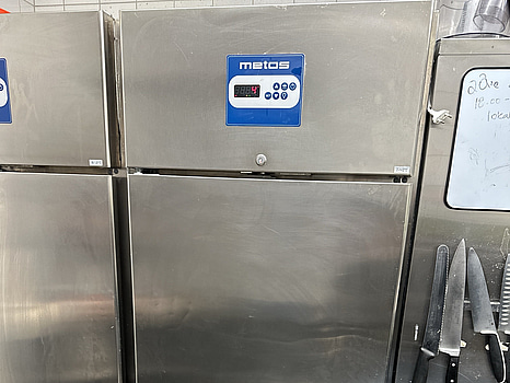 Kyl Metos S 70L TN - höger i bild