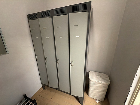 Skåp 4-dörrar, grå