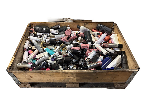 Parti med hårvårdsprodukter, diverse märken