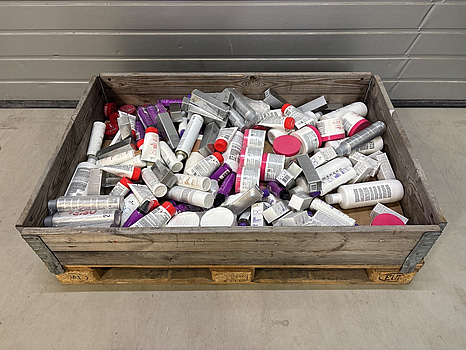 Parti med hårvårdsprodukter Schwarzkopf