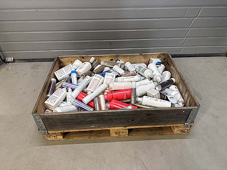 Parti med hårvårdsprodukter, diverse märken