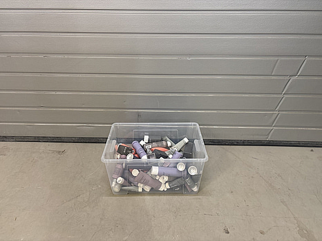 Parti med hårvårdsprodukter Living Proof