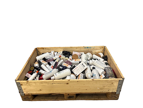 Parti med hårvårdsprodukter, blandade märken