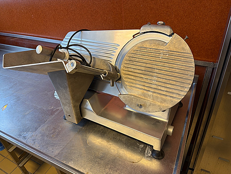 Skärmaskin President Milos TG 300