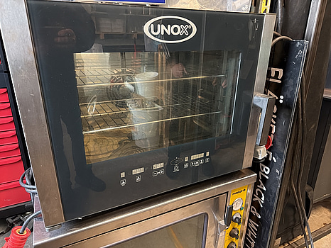 UnoX varmluftsugn
