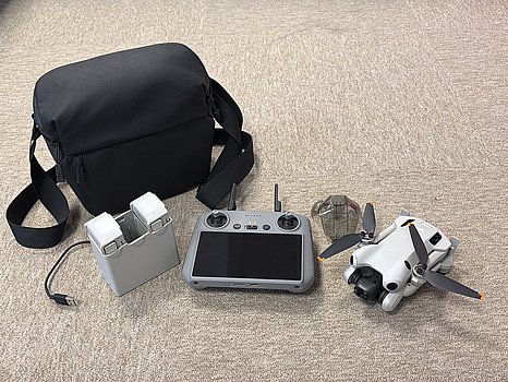 Drönare DJI Mini 4 Pro, Ultra Light 249 g, inkl. fjärrkontroll, batterier och väska