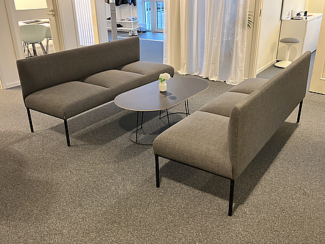 2 st soffor Martela samt bord Muuto