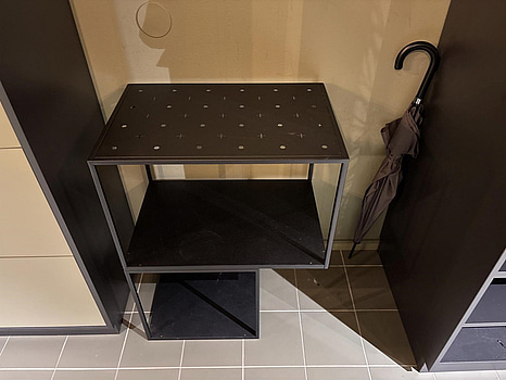 Hylla i metall, EFG, svart