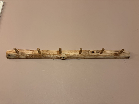 Krokar/Hängare i trä