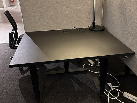 Höj och sänkbart skrivbord, EFG