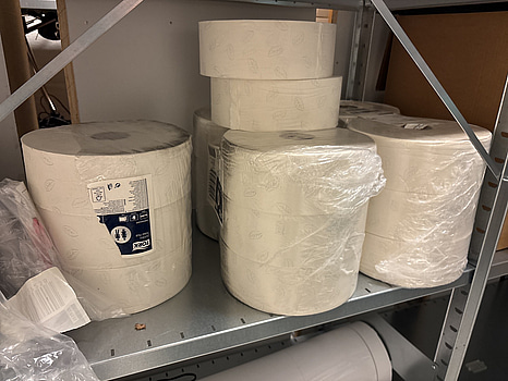 17 st. Toalettpapper Tork, jumbo