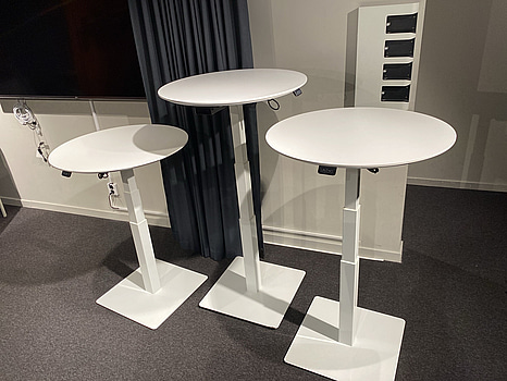 3 st. Höj- och sänkbara bord, EFG
