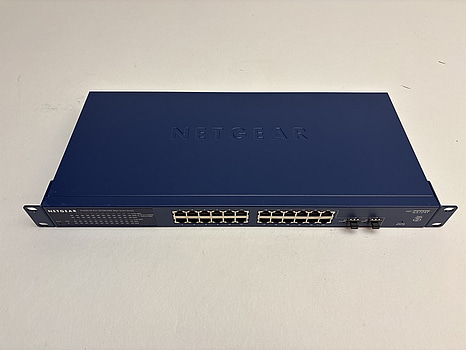Switch Netgear GS724T v3 24-port