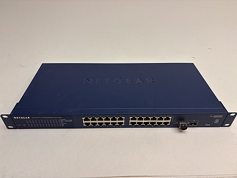 Switch Netgear GS724T v2 24-port