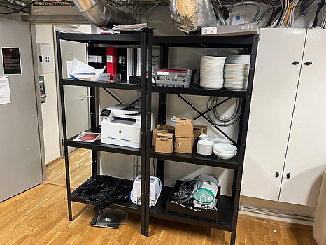 Lagerhyllor inkl. div. Inventarier