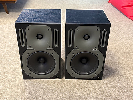 Behringer Truth B2031 studiohögtalare, par