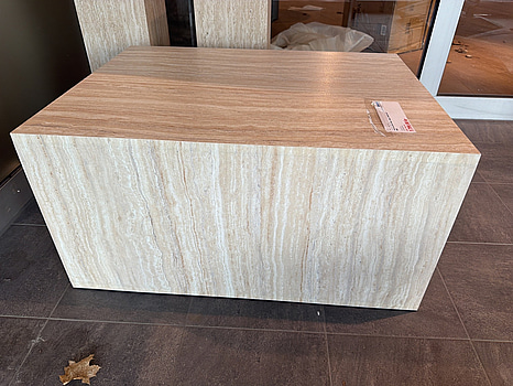 York low sofa table, marble look, Venture Home