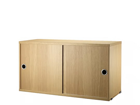 Skåp med skjutdörr String, 78x30 cm. Ord. pris inkl. moms: ca 4049 kr.