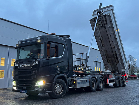 Dragbil med Tipptrailer Scania R520 A 6X4 NB -2018 | Istrail